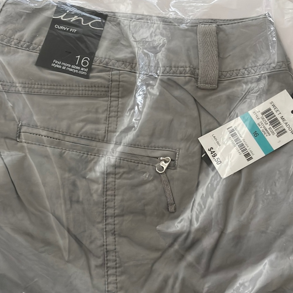 INC Cuffed shorts in Sky Grey Curvy Fit size 16